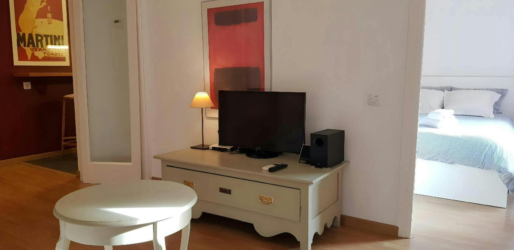 Апартаменты Filmoteca Sarria 1- Wifi Quiet Bright Comfi Барселона Экстерьер фото