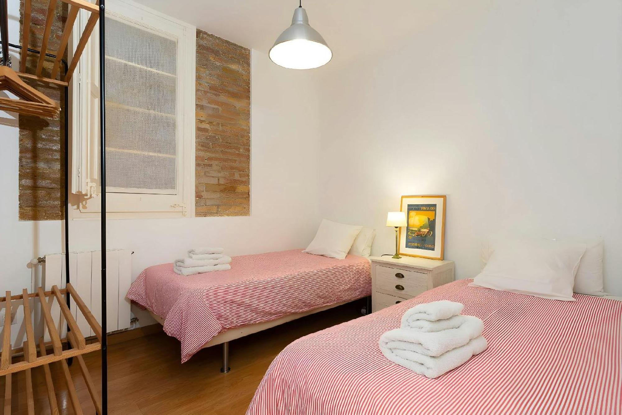 Апартаменты Filmoteca Sarria 1- Wifi Quiet Bright Comfi Барселона Экстерьер фото